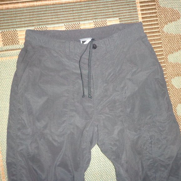 The North Face Sport Capris S/P Charcoal Gusset Crotch Adj. Waist/Hem Cords - Picture 4 of 16